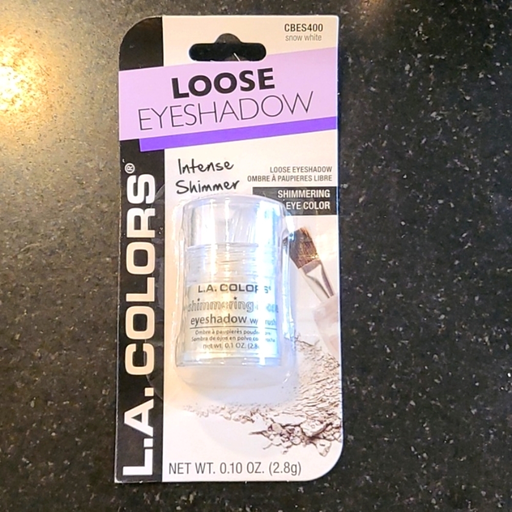 White shimmering eye shadow